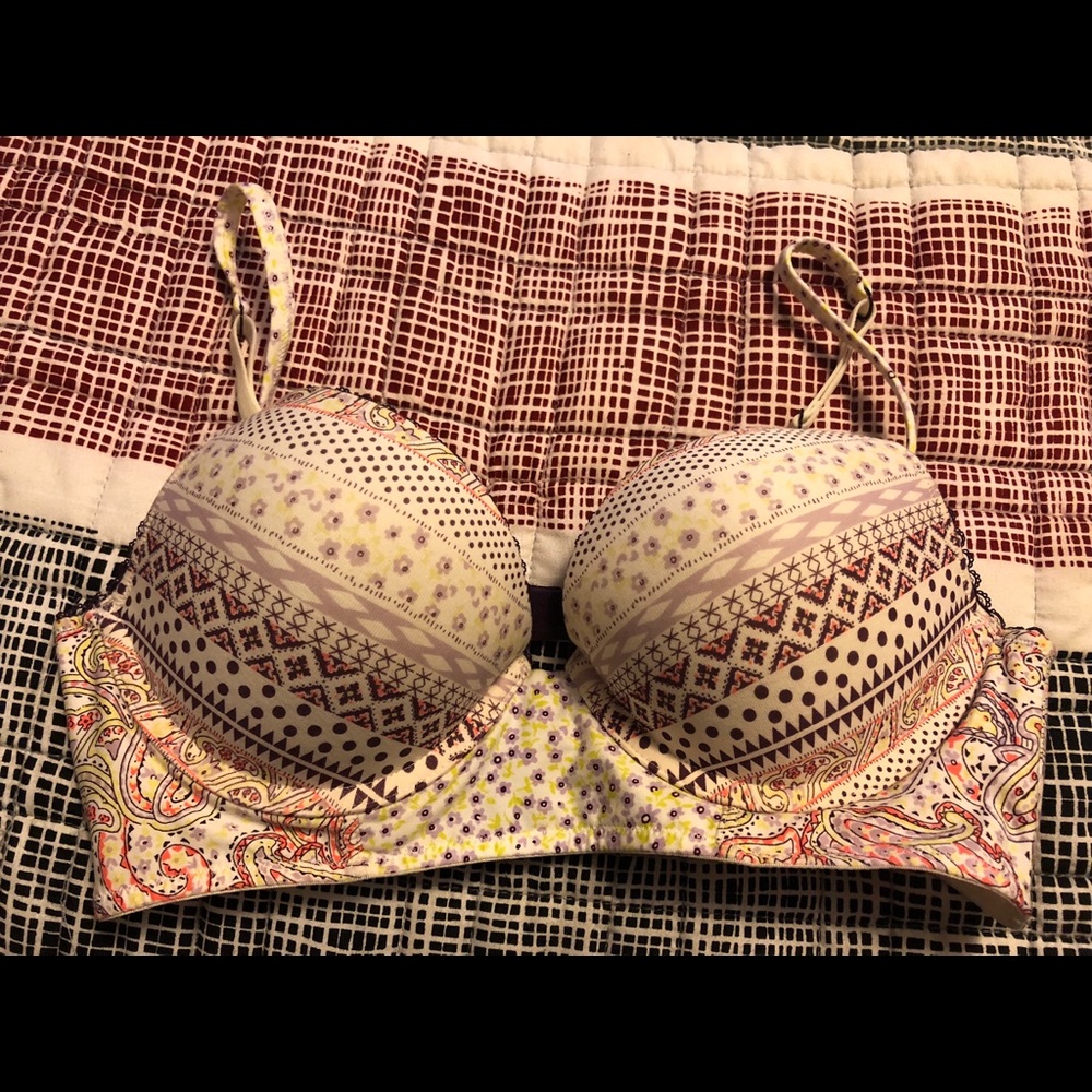 VS Bra 34C Push up